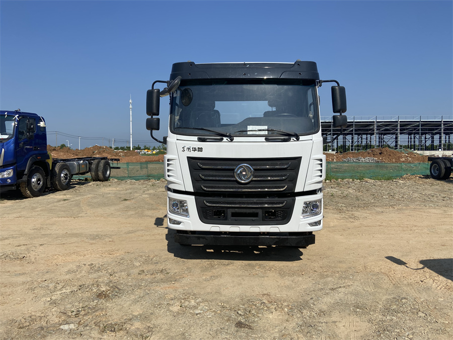 東風(fēng)華神F5（3950，玉柴200）國(guó)六 內(nèi)飾照片圖